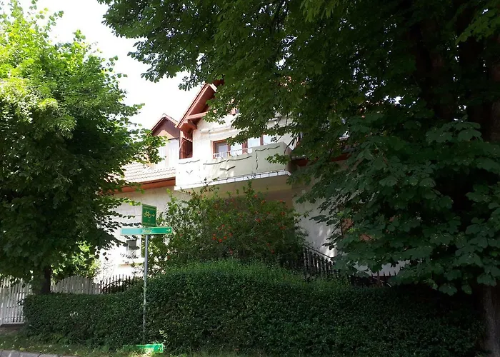 아파트 Magdi